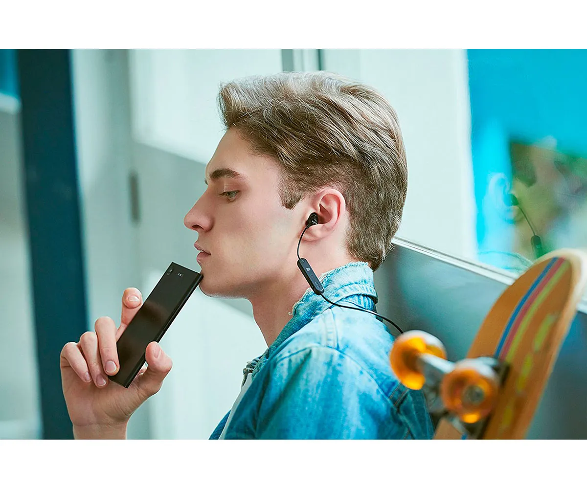 Sony WI-C300 In-Ear auriculares inalámbricos Bluetooth 4.2 NFC Recargable Blanco 