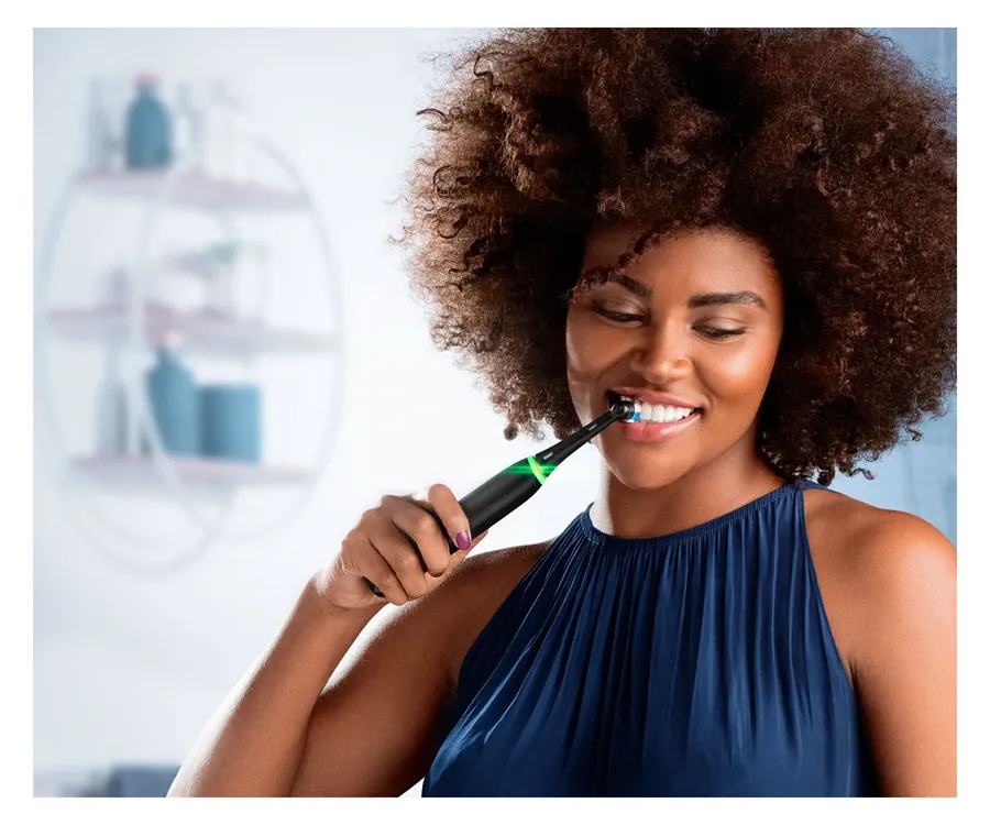 BRAUN Oral-B IO5 Black / Cepillo de dientes eléctrico + estuche