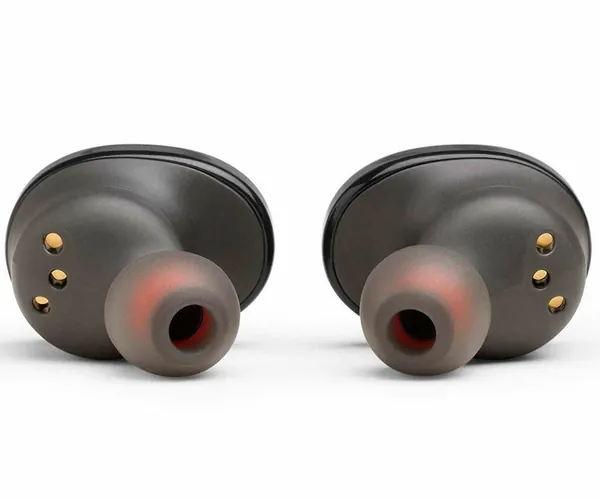 Estos auriculares inalámbricos JBL tienen una gran autonomía y