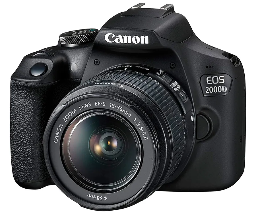 Canon EOS 2000D + EF-S 18-55mm f/3.5-5.6 III / Cámara + Objetivo